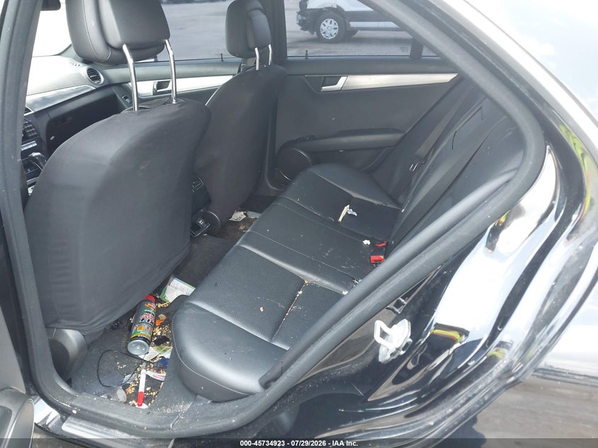 2012 Mercedes-benz C-klasse VIN WDDGF4HB5CR213316 IAAI salvage auction — NORMAL WEAR, Clear (Florida), sold $825 on 2026-08-18 (photo 8)