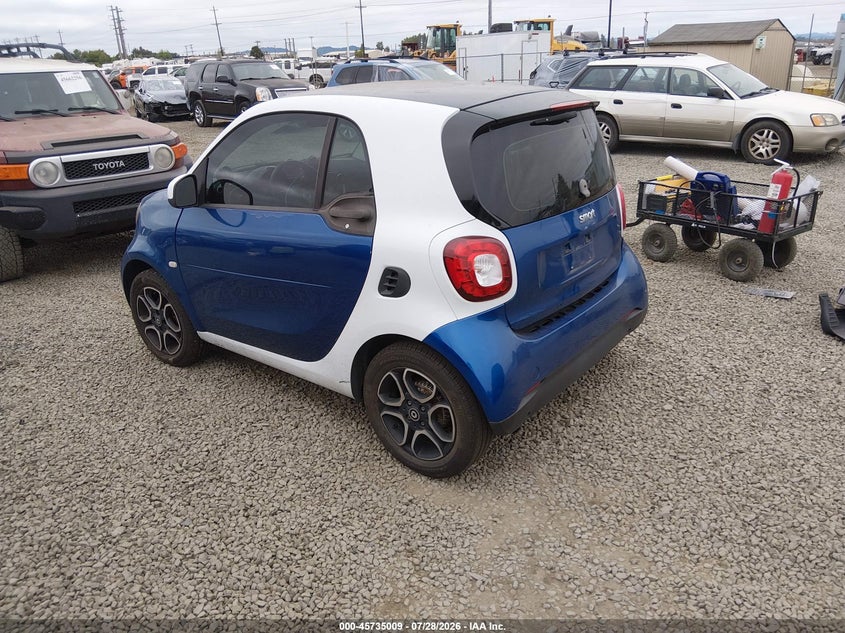 2016 Smart Fortwo VIN WMEFJ5DA3GK049295 IAAI salvage auction — NORMAL WEAR, Clear - Public Restricted (Oregon), sold $1,050 on 2026-08-10 (photo 3)