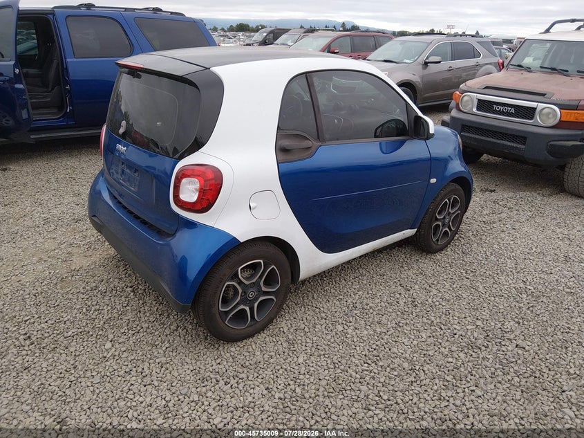 2016 Smart Fortwo VIN WMEFJ5DA3GK049295 IAAI salvage auction — NORMAL WEAR, Clear - Public Restricted (Oregon), sold $1,050 on 2026-08-10 (photo 4)