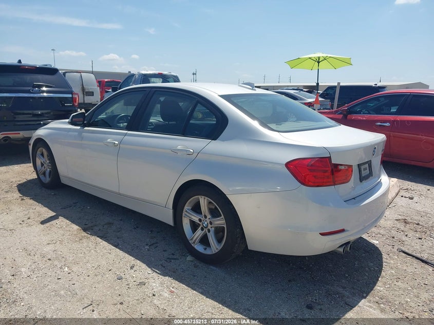 2014 BMW VIN WBA3A5C57EF605326 IAAI salvage auction — WATER/FLOOD, Salvage Title, sold $900 on 2026-09-11 (photo 3)