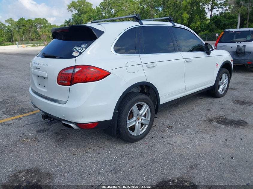 2014 Porsche Cayenne VIN WP1AF2A22ELA33164 IAAI salvage auction — NORMAL WEAR, Clear (Florida), sold $4,825 on 2026-08-10 (photo 4)
