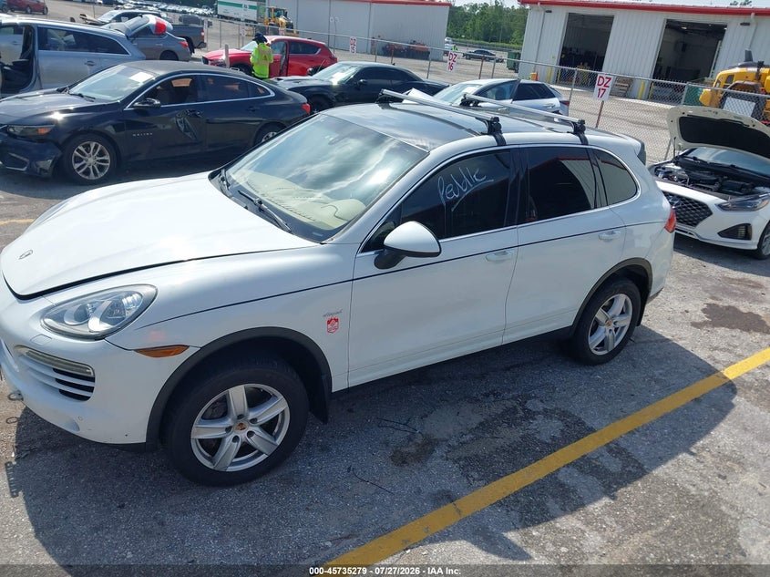 2014 Porsche Cayenne VIN WP1AF2A22ELA33164 IAAI salvage auction — NORMAL WEAR, Clear (Florida), sold $4,825 on 2026-08-10 (photo 6)