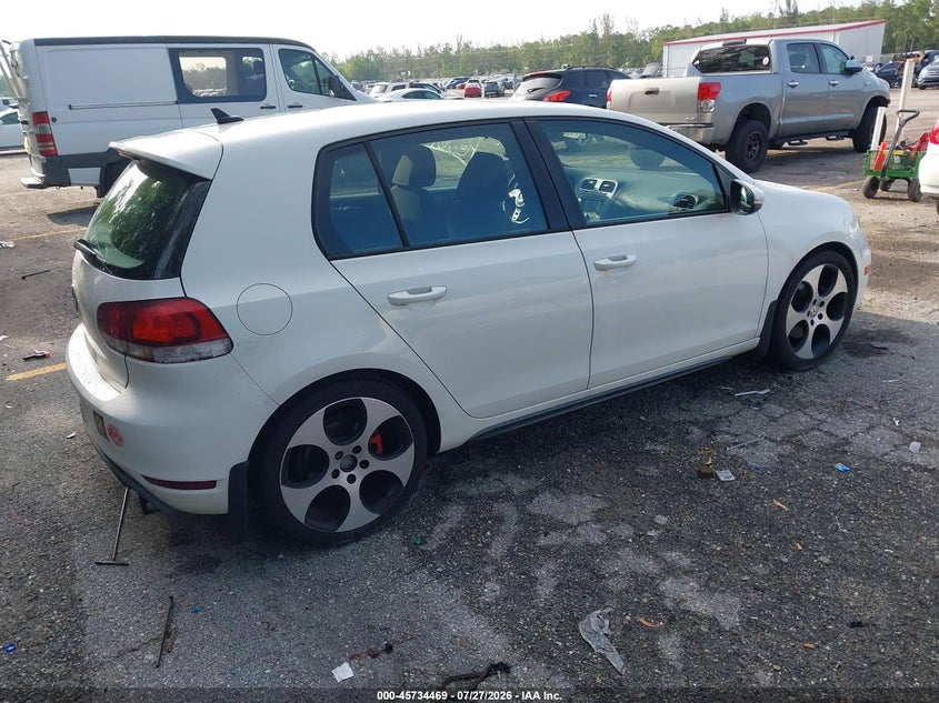 2011 Volkswagen Gti VIN WVWHV7AJ9BW053848 IAAI salvage auction — NORMAL WEAR, Clear (Florida), sold $2,375 on 2026-08-17 (photo 4)
