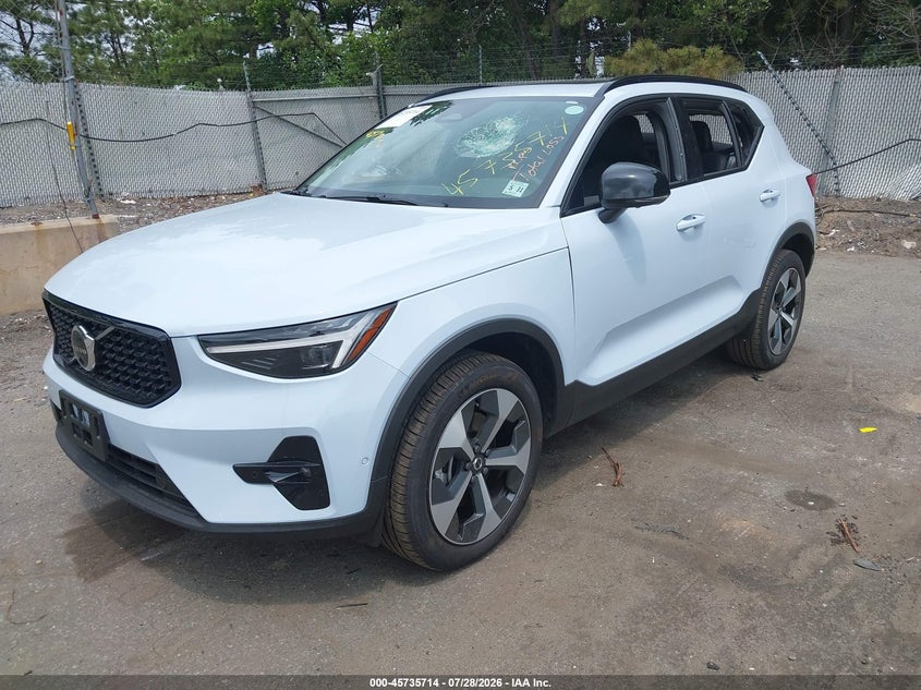 2026 Volvo Xc40 VIN YV4L12UC2T2782463 IAAI salvage auction — VANDALISM, Salvage Title, sold $17,000 on 2026-08-11 (photo 2)