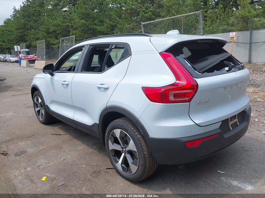 2026 Volvo Xc40 VIN YV4L12UC2T2782463 IAAI salvage auction — VANDALISM, Salvage Title, sold $17,000 on 2026-08-11 (photo 3)