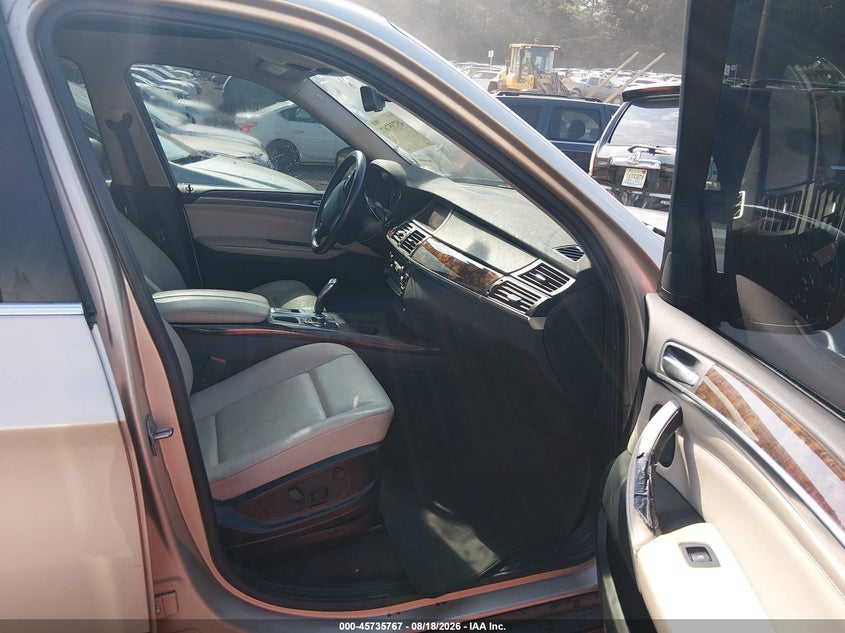 2013 BMW X5 VIN 5UXZV4C50D0B15230 IAAI salvage auction — NORMAL WEAR, Clear (Alabama), sold $275 on 2026-08-21 (photo 5)
