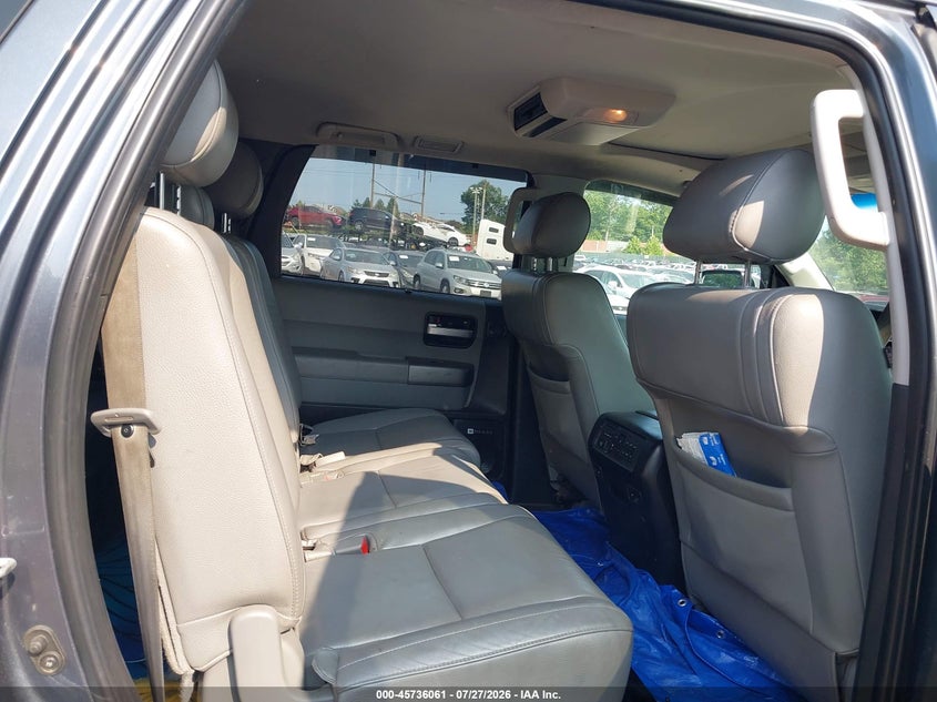 2010 Toyota Sequoia VIN 5TDJY5G13AS027877 IAAI salvage auction — NORMAL WEAR, Clear (Pennsylvania), sold $4,075 on 2026-07-31 (photo 8)