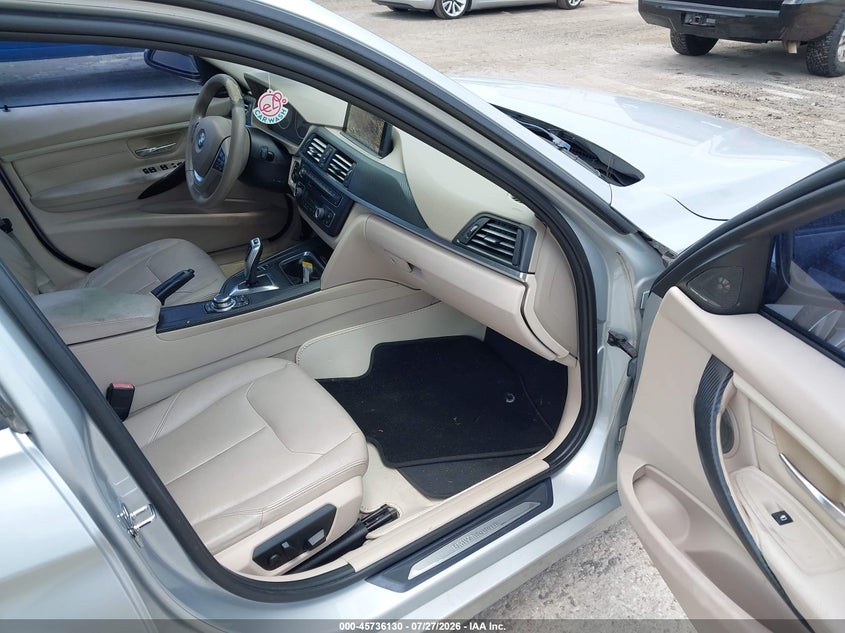2012 BMW 3 series VIN WBA3A5C51CF341033 IAAI salvage auction — MECHANICAL, Clear (Florida), sold $800 on 2026-08-05 (photo 5)