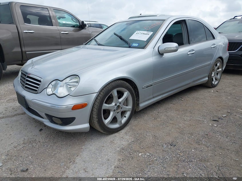 2007 Mercedes-benz C class VIN WDBRF52H77F858366 IAAI salvage auction — WATER/FLOOD, Salvage (Texas), sold $550 on 2026-08-17 (photo 2)