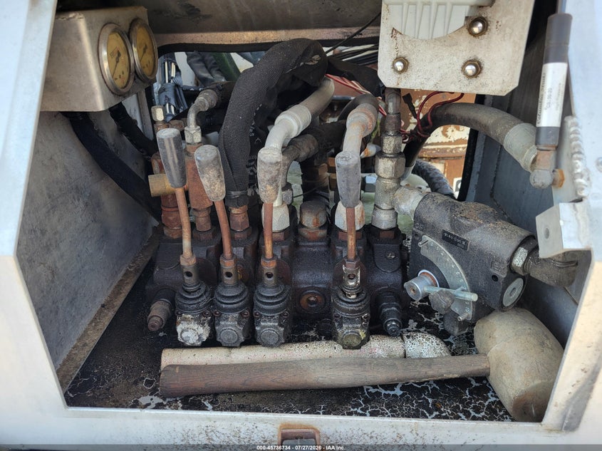 2007 Cei pacer Trailer VIN 1C9FA362871257696 IAAI salvage auction — NORMAL WEAR, Original (Maine), sold $2,600 on 2026-08-20 (photo 6)