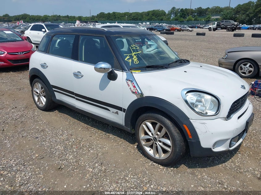 2013 Mini Countryman VIN WMWZC5C55DWP34927 IAAI salvage auction — NORMAL WEAR, Clear (New York), sold $475 on 2026-08-04 (photo 1)