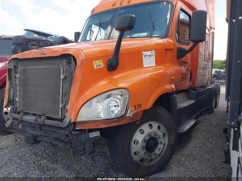 2014 Freightliner Cascadia 125 VIN 3AKJGLD53ESFK6359 IAAI salvage auction — FRONT END, Salvage (Georgia), sold $2,150 on 2026-09-02 (photo 2)