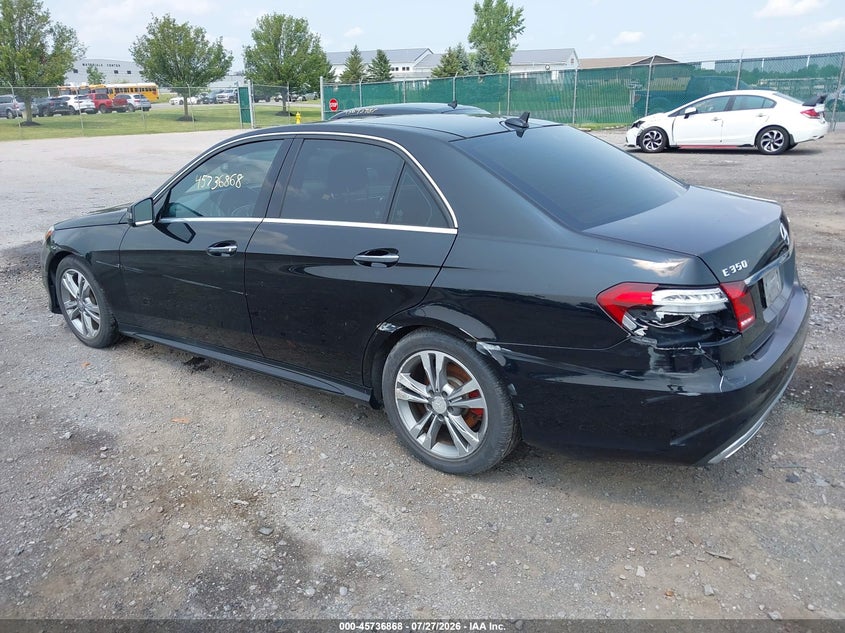 2014 Mercedes-benz E-klasse VIN WDDHF8JB6EA960625 IAAI salvage auction — NORMAL WEAR, Clear (New Jersey), sold $1,550 on 2026-08-06 (photo 3)