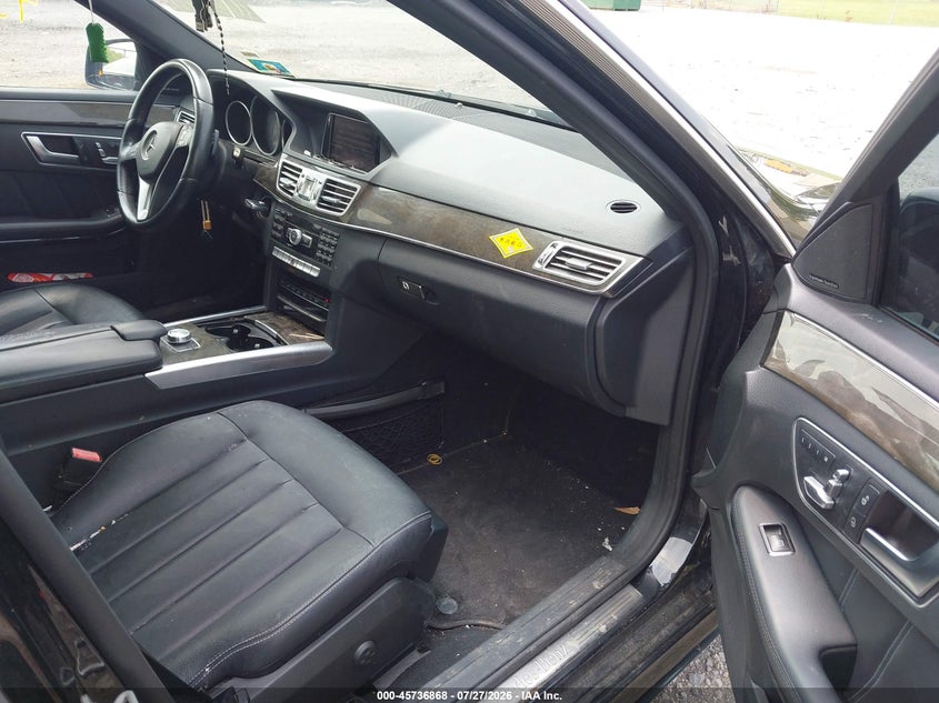 2014 Mercedes-benz E-klasse VIN WDDHF8JB6EA960625 IAAI salvage auction — NORMAL WEAR, Clear (New Jersey), sold $1,550 on 2026-08-06 (photo 5)
