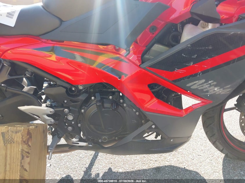 2024 Kawasaki Ninja VIN ML5EXGG11RDA20723 IAAI salvage auction — FRONT END, Salvage (South Carolina), sold $600 on 2026-09-16 (photo 8)