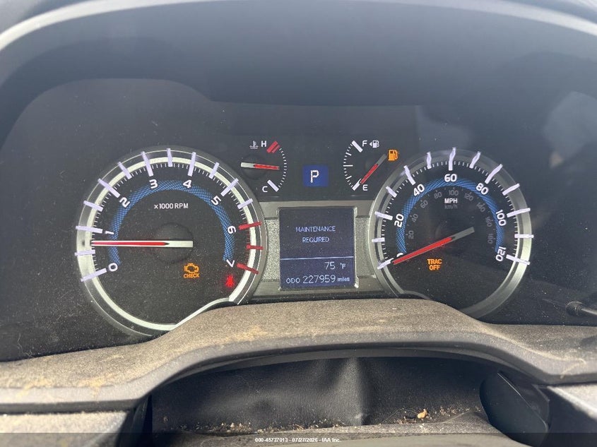 2017 Toyota 4runner VIN JTEBU5JRXH5431365 IAAI salvage auction — NORMAL WEAR, Clear (Montana), sold $10,925 on 2026-08-22 (photo 7)