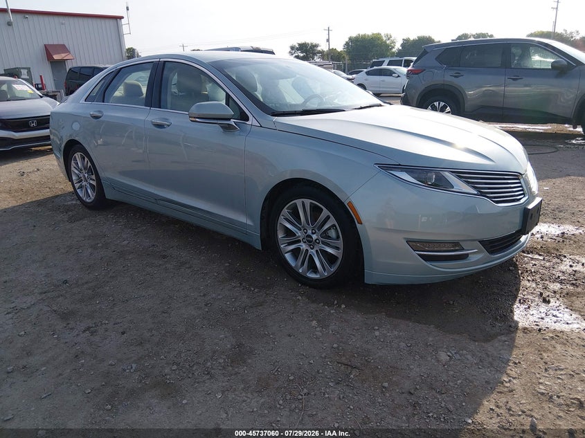 2013 Lincoln Mkz VIN 3LN6L2LUXDR826920 IAAI salvage auction — SIDE, Salvage (Kansas), sold $3,150 on 2026-09-04 (photo 1)