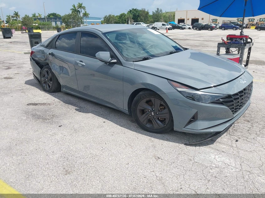 2021 Hyundai Elantra VIN KMHLM4AG3MU141644 IAAI salvage auction — NORMAL WEAR, Clear (Florida), sold $2,700 on 2026-07-30 (photo 1)