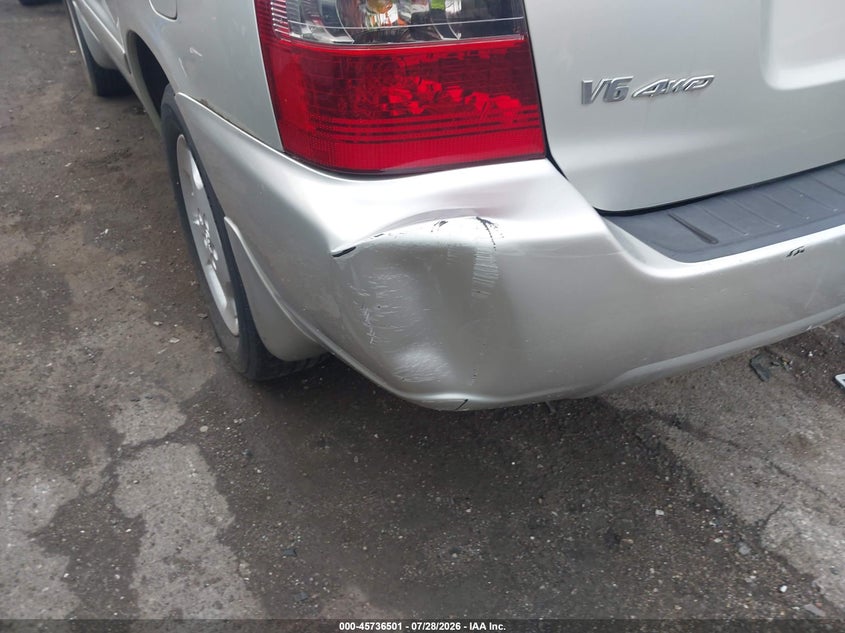 2004 Toyota Highlander VIN JTEEP21A440050034 IAAI salvage auction — NORMAL WEAR, Clear (Indiana), sold $200 on 2026-07-30 (photo 6)