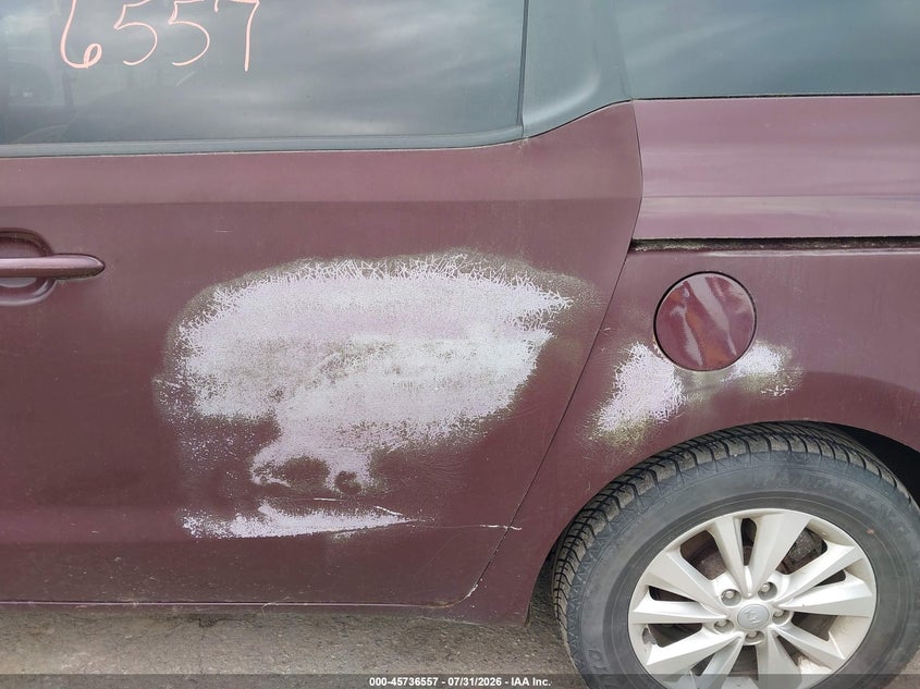 2017 Kia SEDONA VIN KNDMB5C11H6284681 IAAI salvage auction — NORMAL WEAR, Original (Maine), sold $700 on 2026-08-29 (photo 6)