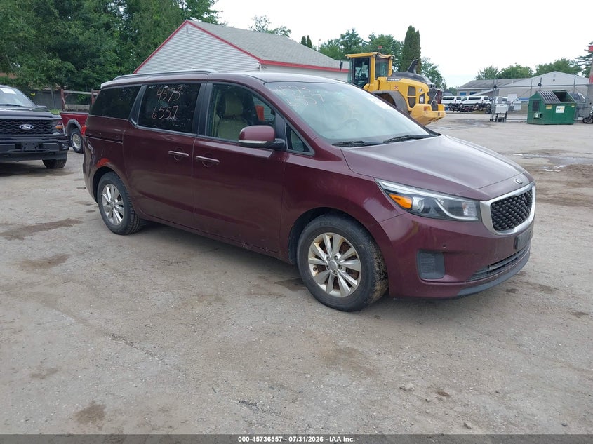 2017 Kia SEDONA VIN KNDMB5C11H6284681 IAAI salvage auction — NORMAL WEAR, Original (Maine), sold $700 on 2026-08-29 (photo 1)