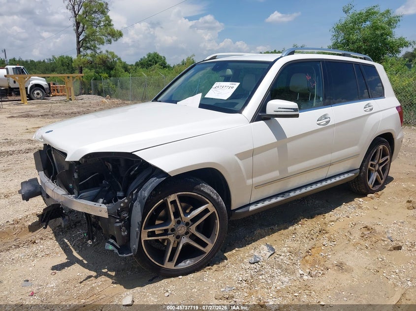 2013 Mercedes-benz Glk-klasse VIN WDCGG8JB9DG137048 IAAI salvage auction — FRONT END, Salvage Title, sold $3,900 on 2026-08-18 (photo 2)