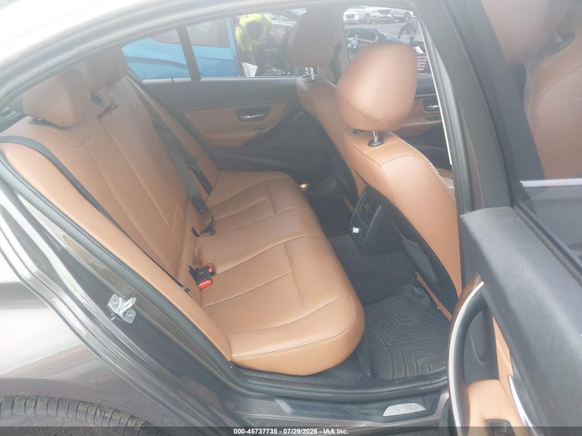 2014 BMW 3er VIN WBA3B5C50EP544246 IAAI salvage auction — REAR END, Salvage (Idaho), sold $1,500 on 2026-08-19 (photo 8)