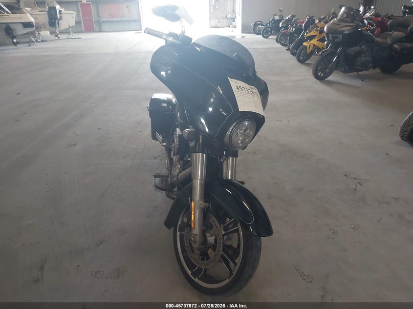2014 Harley-davidson Street glide VIN 1HD1KRM10EB702688 IAAI salvage auction — REAR END, Rebuildable (Florida), sold $3,250 on 2026-09-11 (photo 5)