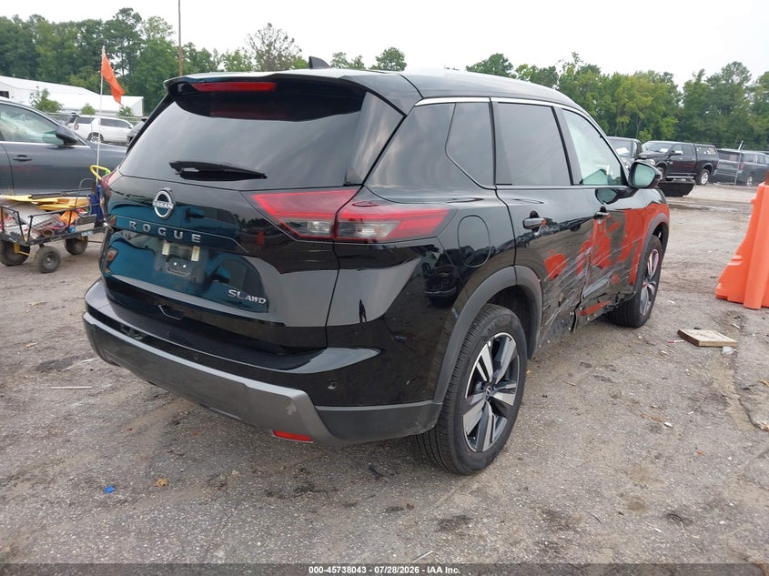 2026 Nissan Rogue VIN 5N1BT3CB6TC767414 IAAI salvage auction — SIDE, Enterprise Vehicles Clear Only (West Virginia), sold $10,950 on 2026-07-31 (photo 4)