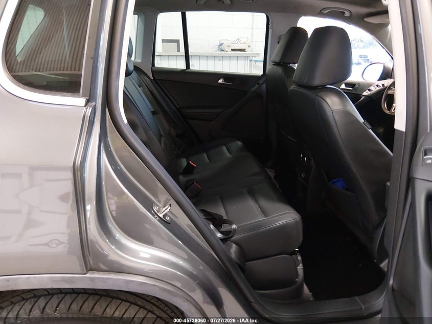 2012 Volkswagen Tiguan VIN WVGAV7AX7CW000696 IAAI salvage auction — VANDALISM, Salvage Title, sold $225 on 2026-08-19 (photo 8)