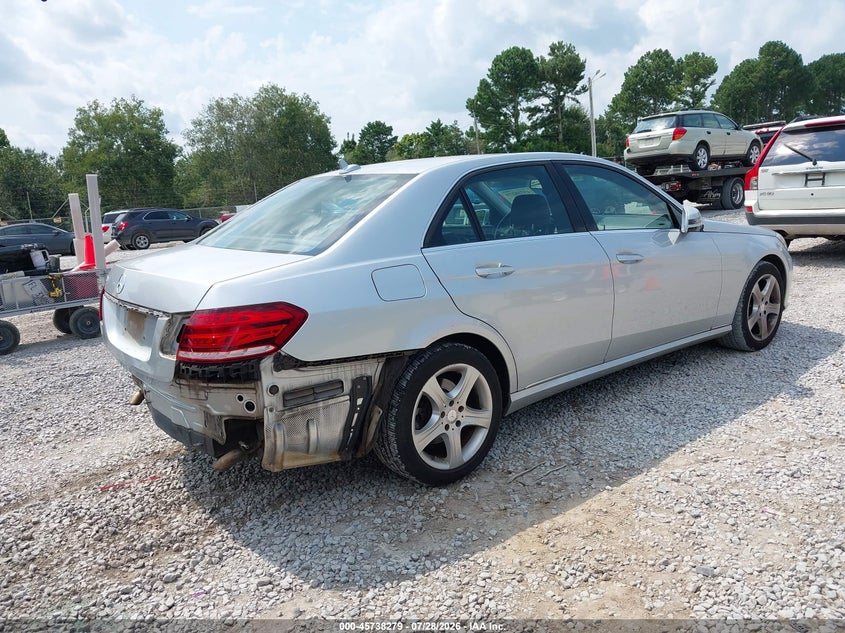 2014 Mercedes-benz E-klasse VIN WDDHF5KB2EA865119 IAAI salvage auction — REAR END, Salvage Title, sold $2,350 on 2026-08-16 (photo 4)