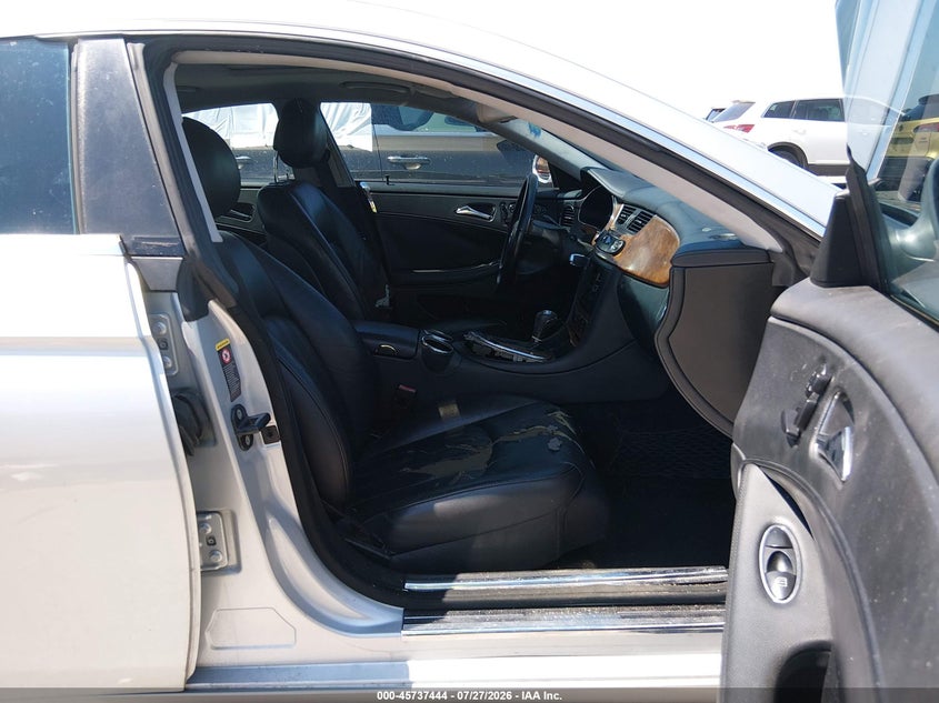 2006 Mercedes-benz Cls-class VIN WDDDJ75X76A009543 IAAI salvage auction — NORMAL WEAR, Clear (Texas), sold $250 on 2026-08-13 (photo 5)