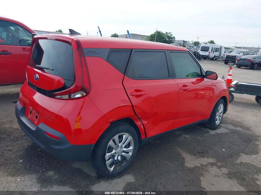 2020 Kia Soul VIN KNDJ23AU4L7707020 IAAI salvage auction — SIDE, Salvage Title, sold $2,600 on 2026-08-29 (photo 4)