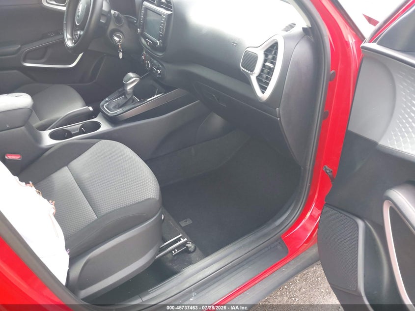2020 Kia Soul VIN KNDJ23AU4L7707020 IAAI salvage auction — SIDE, Salvage Title, sold $2,600 on 2026-08-29 (photo 5)