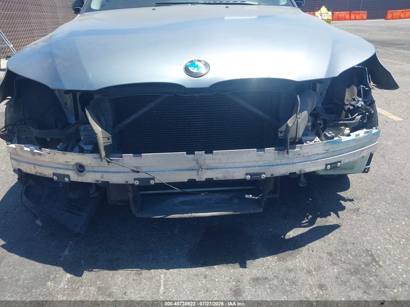 2006 BMW 5 series VIN WBANE53516CK91687 IAAI salvage auction — FRONT & REAR, Salvage (California), sold $325 on 2026-08-03 (photo 6)