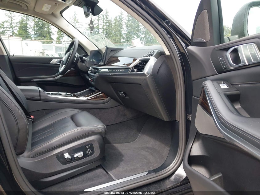 2026 BMW X7 VIN 5UX23EM08T9070061 IAAI salvage auction — FRONT END, Enterprise Vehicles Clear Only (Arizona), sold $42,250 on 2026-08-01 (photo 5)