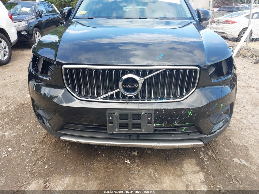 2022 Volvo Xc40 VIN YV4162UL0N2757010 IAAI salvage auction — FRONT & REAR, Salvage Title, sold $9,600 on 2026-09-26 (photo 6)
