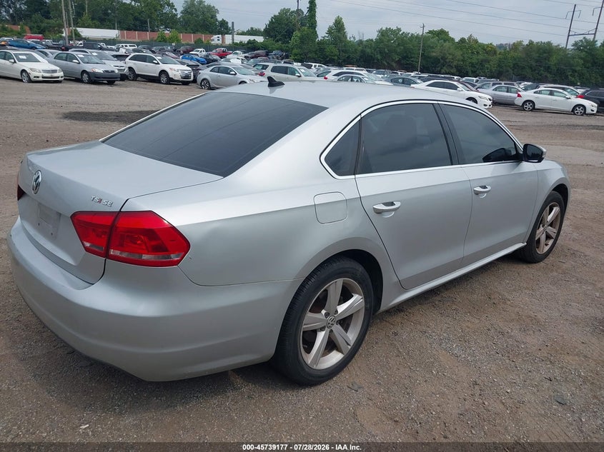 2014 Volkswagen Passat VIN 1VWBT7A31EC067064 IAAI salvage auction — LEFT SIDE, Wait Title, sold $550 on 2026-10-10 (photo 4)