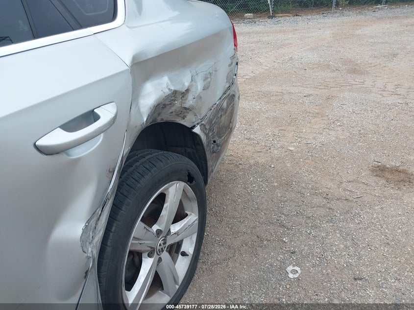 2014 Volkswagen Passat VIN 1VWBT7A31EC067064 IAAI salvage auction — LEFT SIDE, Wait Title, sold $550 on 2026-10-10 (photo 6)