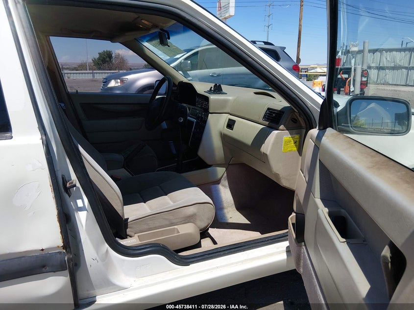 1996 Volvo 850 VIN YV1LS5513T1283945 IAAI salvage auction — NORMAL WEAR, Salvage (New Mexico), sold $225 on 2026-08-10 (photo 5)