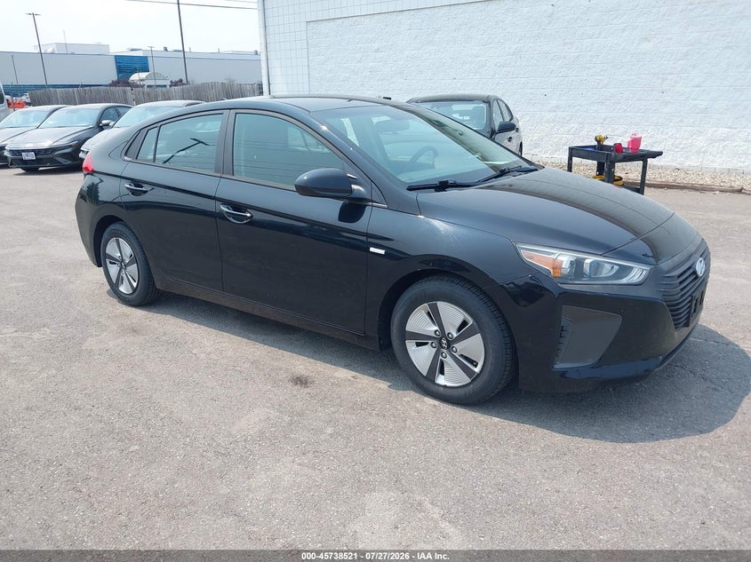 2018 Hyundai Ioniq hybrid VIN KMHC65LC5JU076575 IAAI salvage auction — NORMAL WEAR, Sf97 (New York), sold $7,650 on 2026-08-20 (photo 1)