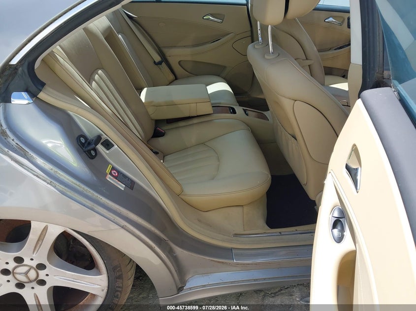 2006 Mercedes-benz Cls-class VIN WDDDJ75X26A063493 IAAI salvage auction — NORMAL WEAR, Original (Texas), sold $250 on 2026-08-03 (photo 8)