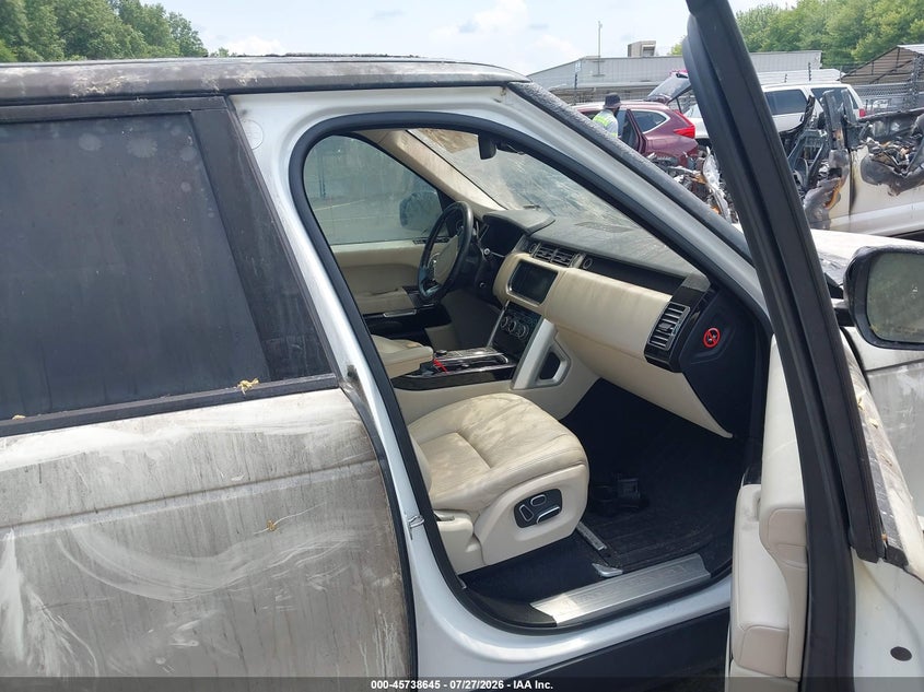 2014 Land rover RANGE ROVER VIN SALGS2EF9EA137000 IAAI salvage auction — NORMAL WEAR, Clear (Massachusetts), sold $450 on 2026-07-30 (photo 5)