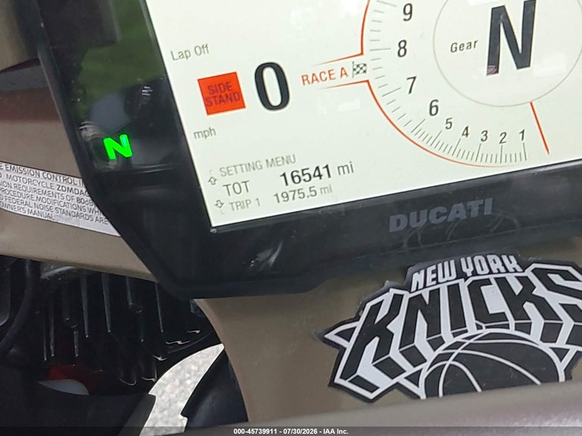 2024 Ducati Panigale VIN ZDMDAGWW1RB009959 IAAI salvage auction — LEFT SIDE, Salvage Title, sold $9,925 on 2026-08-18 (photo 7)