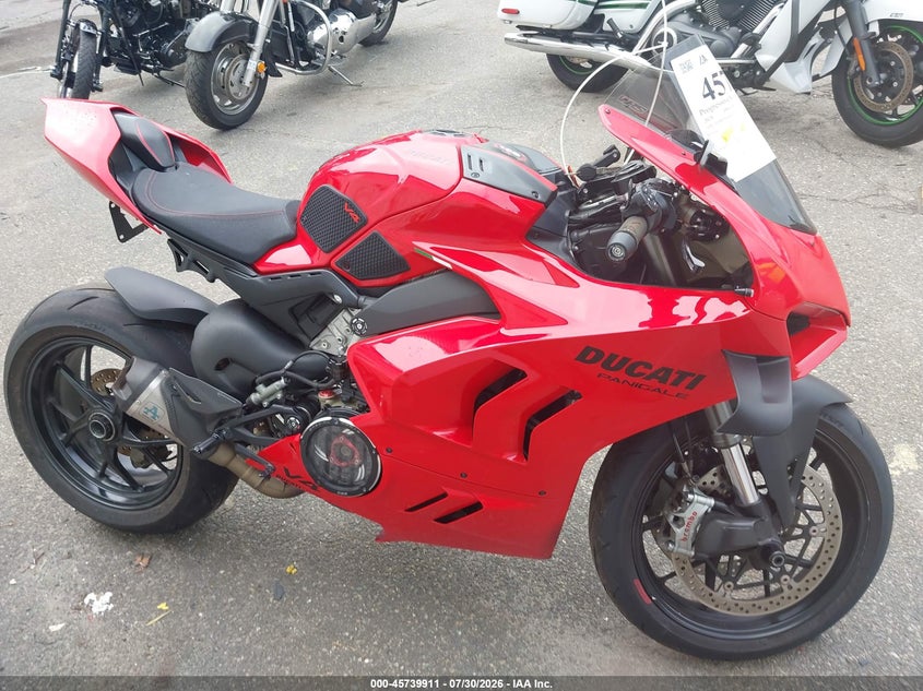 2024 Ducati Panigale VIN ZDMDAGWW1RB009959 IAAI salvage auction — LEFT SIDE, Salvage Title, sold $9,925 on 2026-08-18 (photo 8)