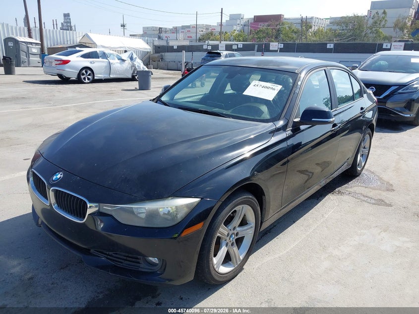 2015 BMW 3 series VIN WBA3B1C53FK136413 IAAI salvage auction — NORMAL WEAR, Clear - Dealer Only (California), sold $425 on 2026-08-07 (photo 2)
