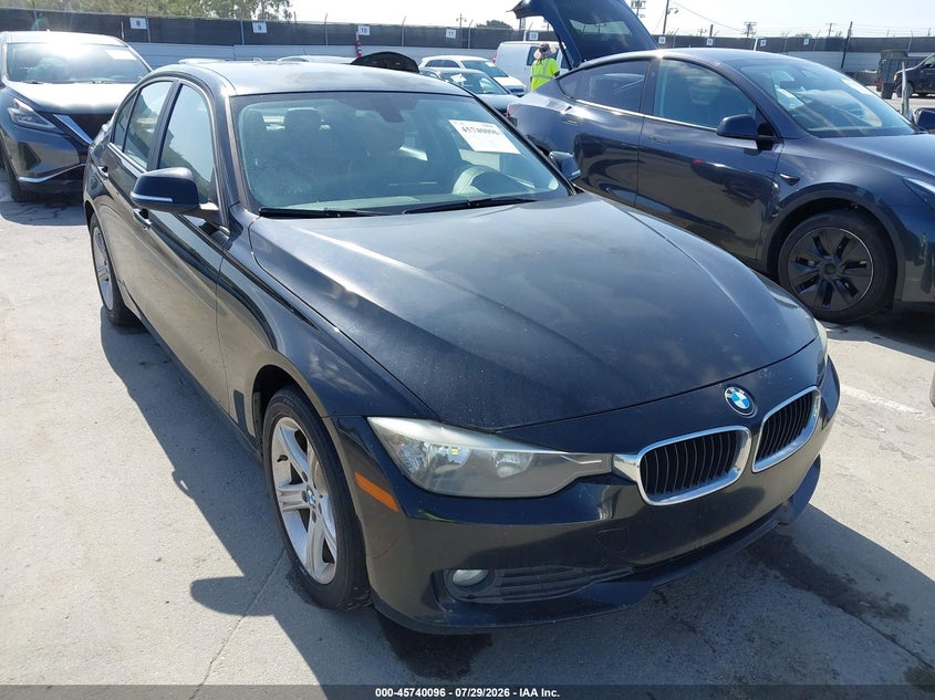2015 BMW 3 series VIN WBA3B1C53FK136413 IAAI salvage auction — NORMAL WEAR, Clear - Dealer Only (California), sold $425 on 2026-08-07 (photo 6)