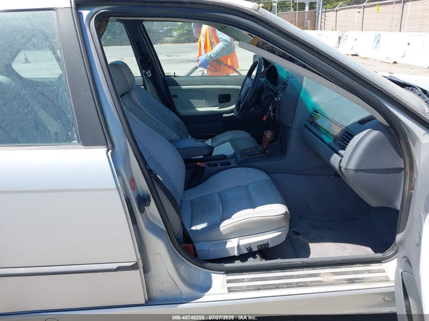 1998 BMW 3 series VIN WBACD4326WAV64600 IAAI salvage auction — NORMAL WEAR, Clear - Dealer Only (California), sold $725 on 2026-08-03 (photo 5)