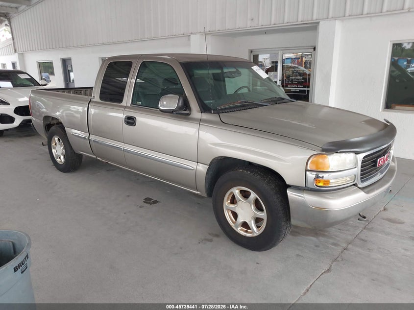 2002 Gmc SIERRA VIN 2GTEC19V621106364 IAAI salvage auction — NORMAL WEAR, Clear (Florida), sold $400 on 2026-07-31 (photo 1)