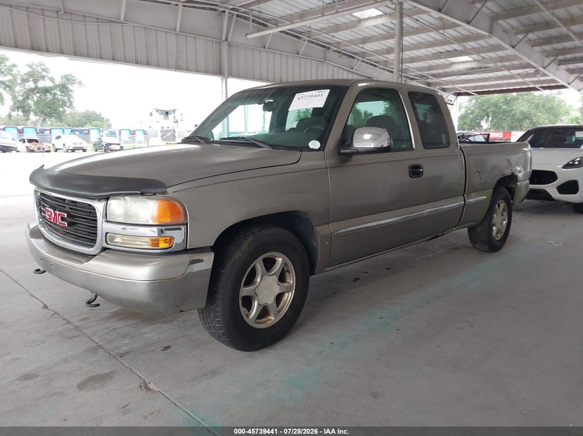 2002 Gmc SIERRA VIN 2GTEC19V621106364 IAAI salvage auction — NORMAL WEAR, Clear (Florida), sold $400 on 2026-07-31 (photo 2)